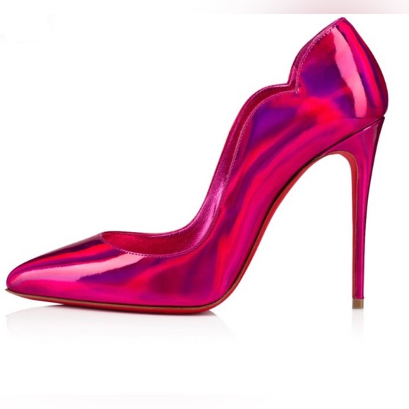 I bought these as a gift for my mother. But sadly I got them a size small. - Picture 5 of 8